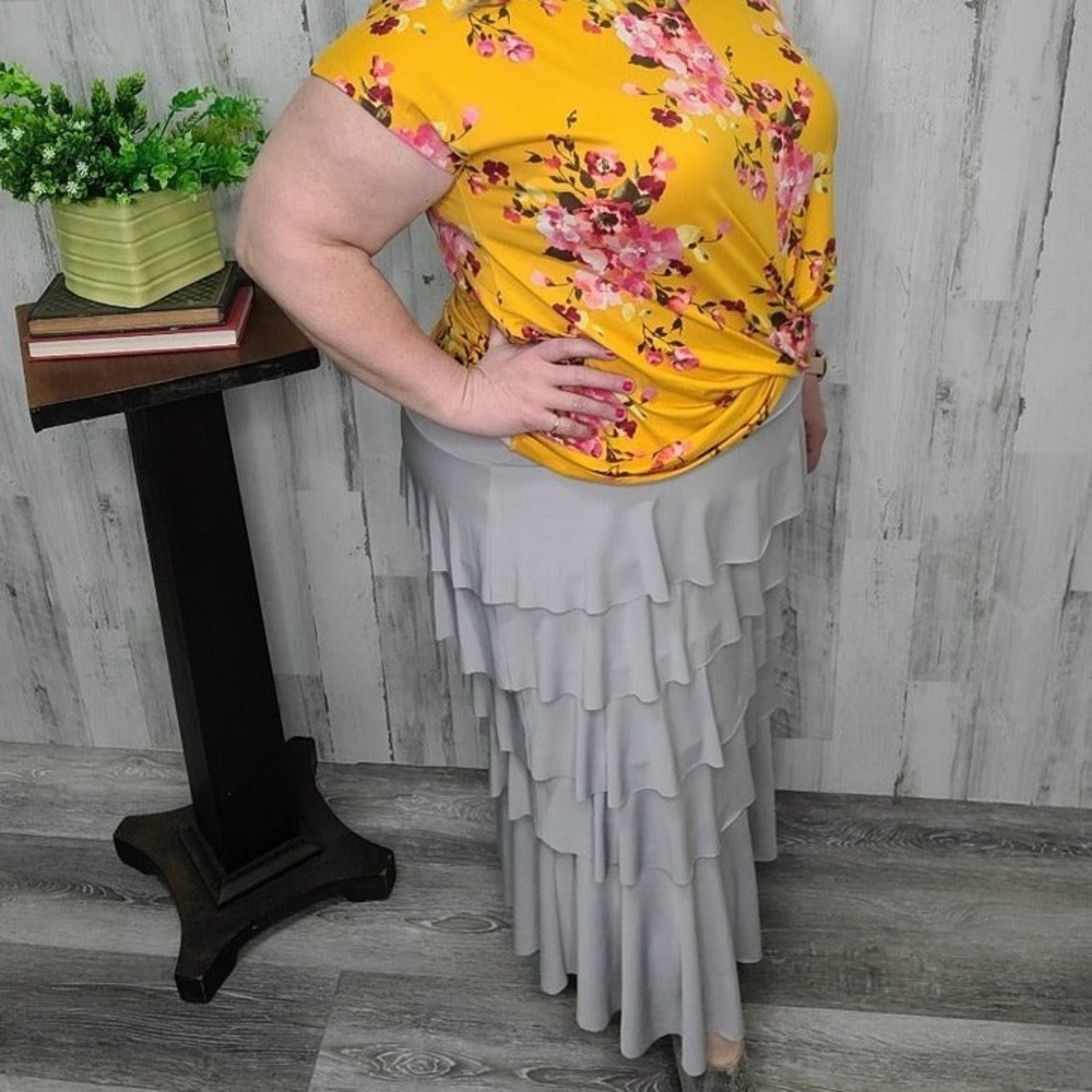 Chic Layered Gray Maxi Skirt